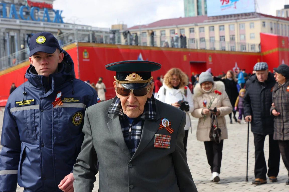 В Екатеринбурге прошел Парад Победы - «Уральский рабочий»